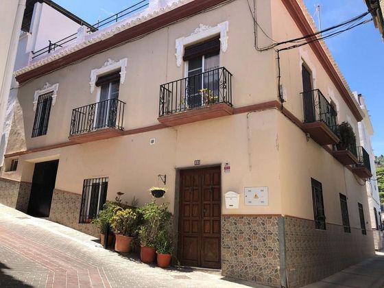 Foto 2 de Xalet en venda a Itrabo de 5 habitacions amb terrassa i garatge