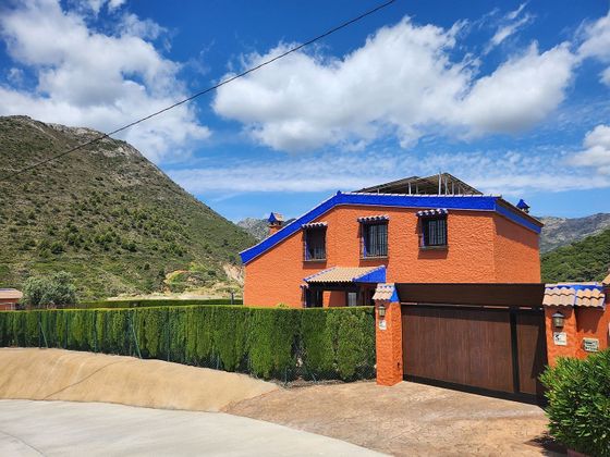 Foto 1 de Casa en venda a Ojén de 4 habitacions amb terrassa i piscina