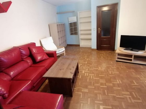 Foto 1 de Piso en venta en Villamayor de 2 habitaciones con terraza y garaje