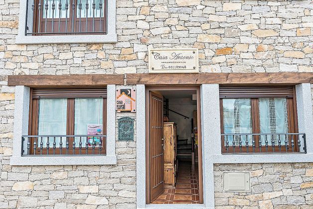 Foto 2 de Casa en venda a Vitigudino de 3 habitacions amb balcó i calefacció