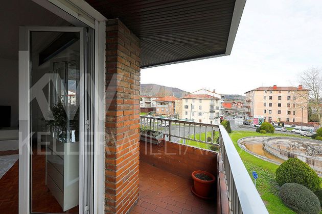 Foto 1 de Pis en venda a Pinar - Anaka - Belaskoenea de 3 habitacions amb terrassa i garatge