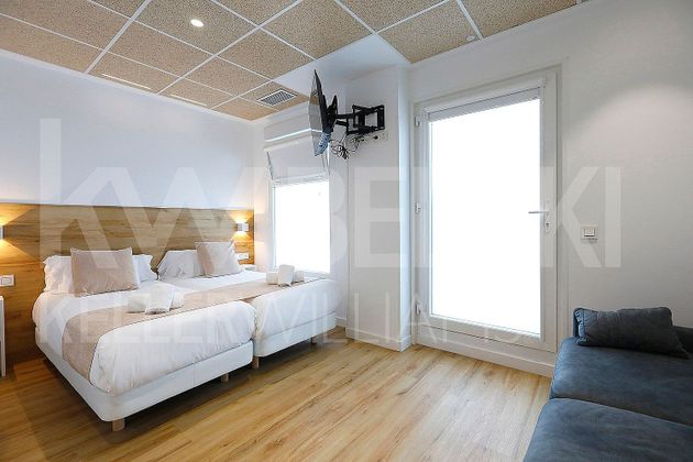 Foto 1 de Piso en venta en Lasarte-Oria de 6 habitaciones con balcón y aire acondicionado