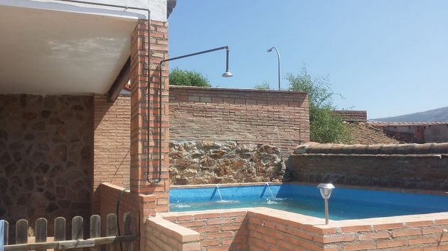 Foto 1 de Casa adossada en venda a Hontanar de 3 habitacions amb terrassa i piscina