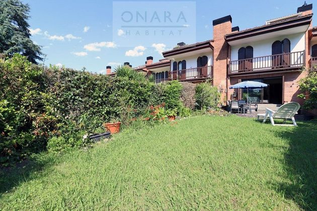Foto 2 de Casa adossada en venda a Hondarribia de 4 habitacions amb terrassa i garatge