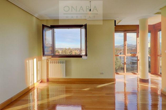 Foto 2 de Dúplex en venda a Hondarribia de 3 habitacions amb terrassa i garatge