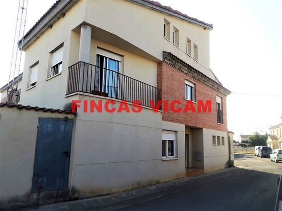 Foto 2 de Casa en venda a Lupiñén-Ortilla de 4 habitacions amb terrassa i garatge