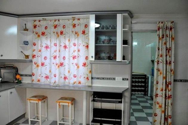 Foto 2 de Alquiler de piso en Marianistas - AVE de 5 habitaciones con muebles y aire acondicionado