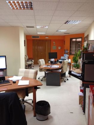 Foto 1 de Oficina en lloguer a Centro - El Pilar de 110 m²