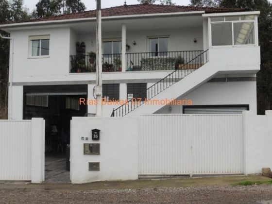 Foto 1 de Xalet en venda a Matamá - Beade - Bembrive - Valádares - Zamáns de 4 habitacions amb terrassa i garatge