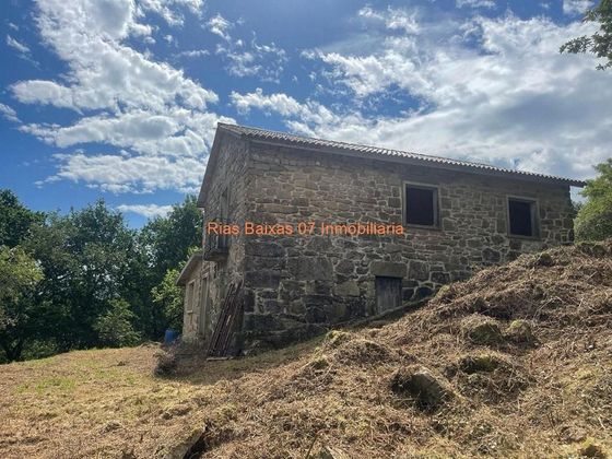 Foto 2 de Casa rural en venda a Fornelos de Montes de 3 habitacions amb terrassa i jardí