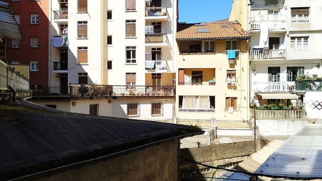 Foto 2 de Pis en venda a Hernani de 2 habitacions amb garatge i balcó