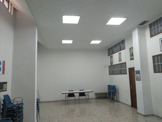 Foto 1 de Alquiler de local en calle De San Antonio María Claret de 300 m²