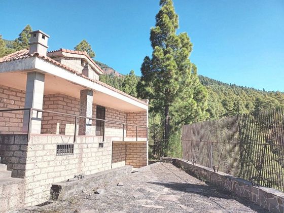Foto 2 de Venta de chalet en calle Monte de Los Frailes de 3 habitaciones con terraza y jardín