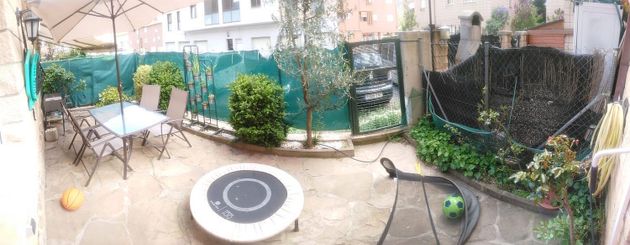 Foto 1 de Casa adossada en venda a calle Sierra de Guara de 4 habitacions amb piscina i garatge