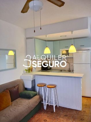 Foto 2 de Alquiler de piso en Santiago de la Ribera de 1 habitación con muebles y aire acondicionado