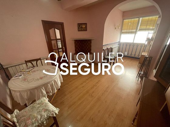 Foto 1 de Pis en lloguer a Centro - Alcobendas de 3 habitacions amb mobles i calefacció