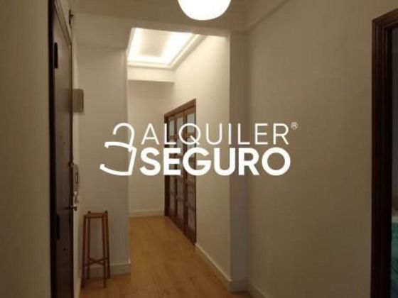 Foto 2 de Alquiler de piso en Juan Flórez - San Pablo de 3 habitaciones con terraza y muebles