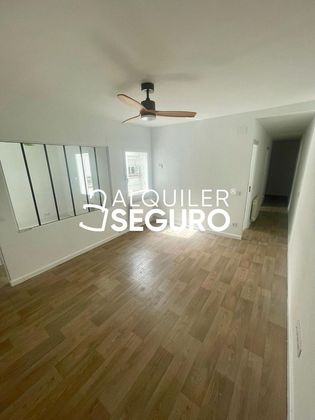 Foto 1 de Alquiler de piso en Puerta del Ángel de 3 habitaciones con muebles y calefacción
