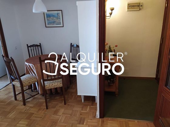 Foto 2 de Pis en lloguer a El Plantinar - Felipe II - Tiro de Línea de 3 habitacions amb terrassa i mobles