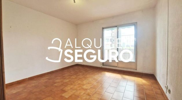 Foto 2 de Alquiler de piso en Fontarrón de 3 habitaciones con terraza y muebles