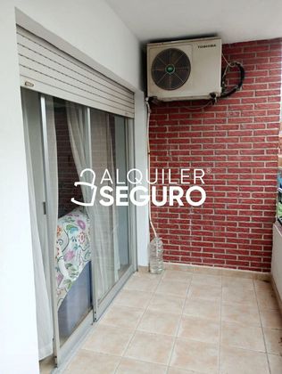Foto 2 de Piso en alquiler en Alcantarilla de 3 habitaciones con muebles y aire acondicionado