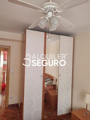 Foto 2 de Piso en alquiler en La Almozara de 2 habitaciones con muebles y aire acondicionado
