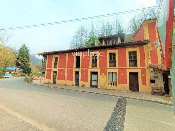 Foto 2 de Casa adosada en venta en avenida Covadonga de 6 habitaciones con balcón y calefacción