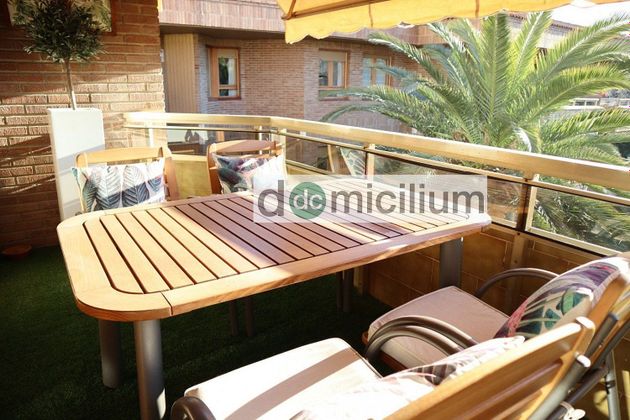 Foto 2 de Piso en venta en Ruiseñores de 4 habitaciones con terraza y piscina