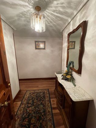 Foto 2 de Venta de piso en calle Askatasun Etorbidea de 3 habitaciones con garaje y calefacción