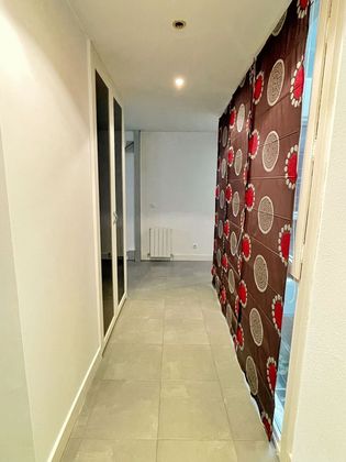 Foto 2 de Venta de piso en calle Kalebarria de 2 habitaciones con calefacción y ascensor