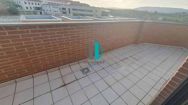 Foto 1 de Venta de dúplex en Villamediana de Iregua de 3 habitaciones con terraza y piscina
