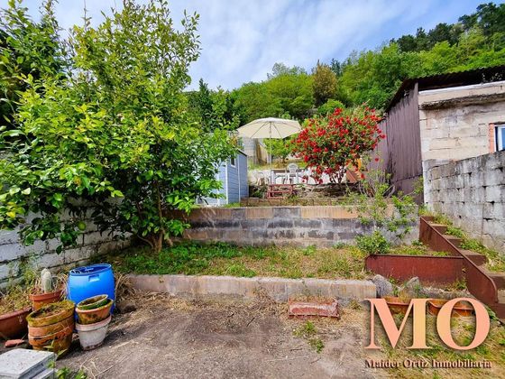 Foto 2 de Piso en venta en Bergara de 3 habitaciones con garaje y jardín