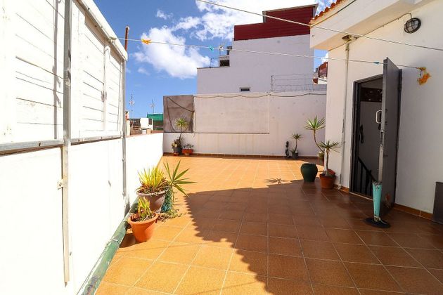 Foto 1 de Casa adossada en venda a calle Maestro Socorro de 3 habitacions amb terrassa