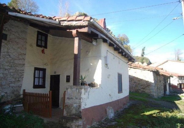 Foto 2 de Casa rural en venda a calle Lugar Villamarcel de 4 habitacions amb terrassa