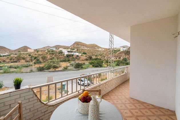 Foto 1 de Casa en venda a Carboneras de 5 habitacions amb terrassa i balcó