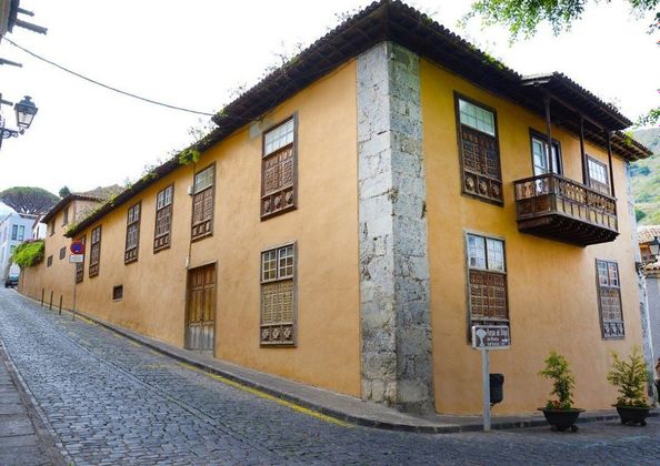 Foto 1 de Casa en venda a Icod de los Vinos de 8 habitacions amb terrassa i garatge
