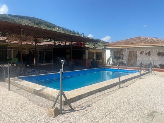 Foto 1 de Casa rural en venda a carretera De Alcala de 3 habitacions amb terrassa i piscina