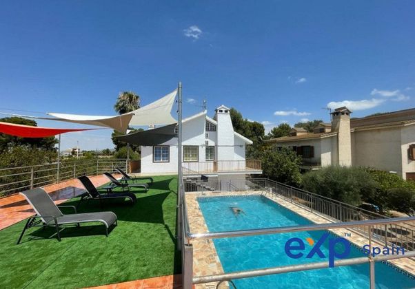 Foto 1 de Venta de chalet en Aledo de 7 habitaciones con terraza y piscina
