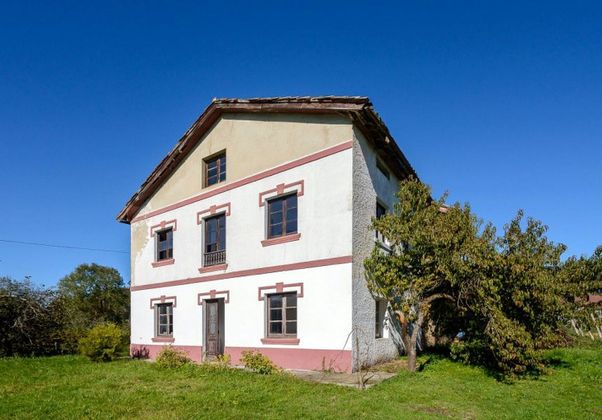 Foto 2 de Casa rural en venda a calle Aldea Cesa de 5 habitacions amb jardí