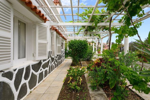 Foto 1 de Xalet en venda a Los Alvarados-Fuente los Berros de 9 habitacions amb terrassa i jardí