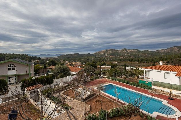 Foto 2 de Xalet en venda a Borriol de 6 habitacions amb terrassa i piscina