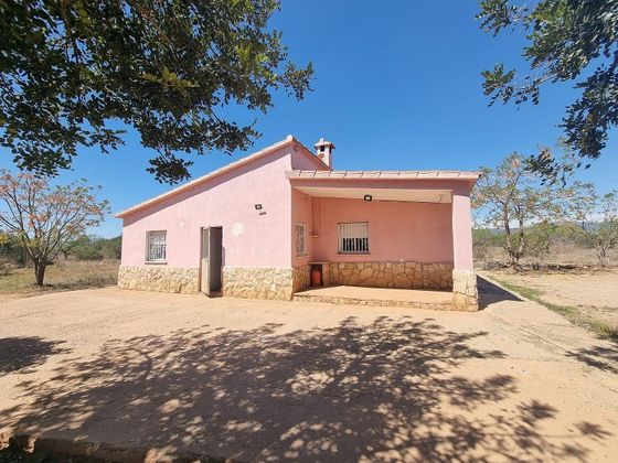Foto 1 de Casa rural en venda a Valls de 3 habitacions amb piscina i jardí