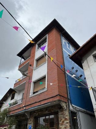 Foto 2 de Edifici en venda a Valle de Trápaga-Trapagaran amb calefacció