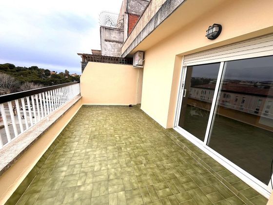 Foto 1 de Àtic en venda a calle De Martí Torrents de 3 habitacions amb terrassa i aire acondicionat