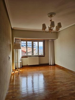 Foto 2 de Pis en venda a Sestao de 2 habitacions amb terrassa i balcó