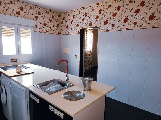 Foto 1 de Casa en venda a Las Cabañuelas de 4 habitacions amb terrassa i garatge