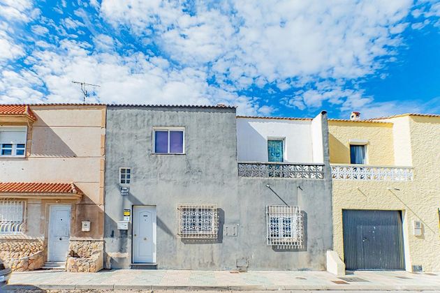 Foto 2 de Casa en venda a Las Cabañuelas de 4 habitacions amb terrassa i garatge