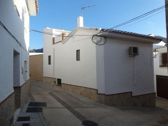 Foto 2 de Casa rural en venda a calle Carrera de 4 habitacions amb terrassa i aire acondicionat