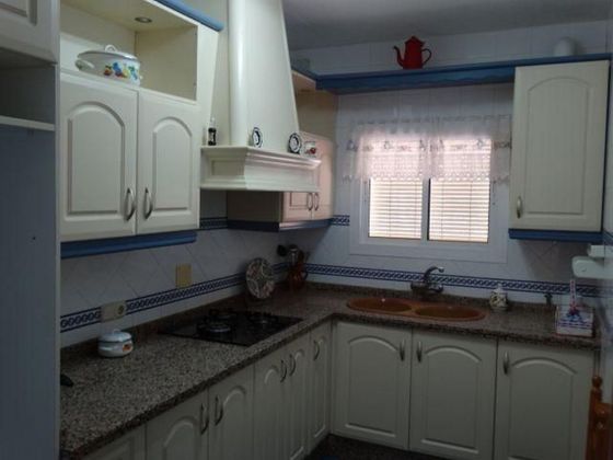 Foto 1 de Casa en venda a Villanueva del Rosario de 3 habitacions amb terrassa