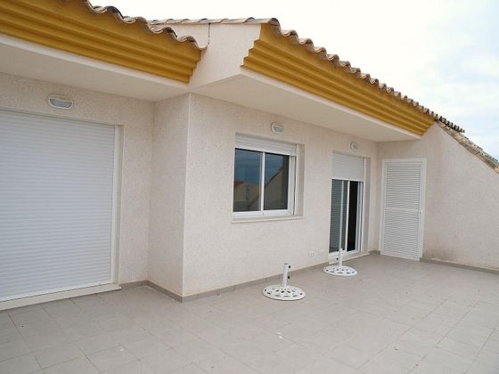 Foto 2 de Venta de piso en Torreblanca de 3 habitaciones con terraza y piscina